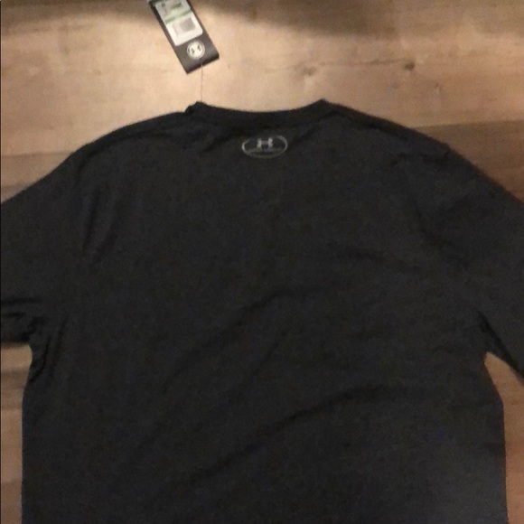 Under armour Gray tee - Picture 7 of 7